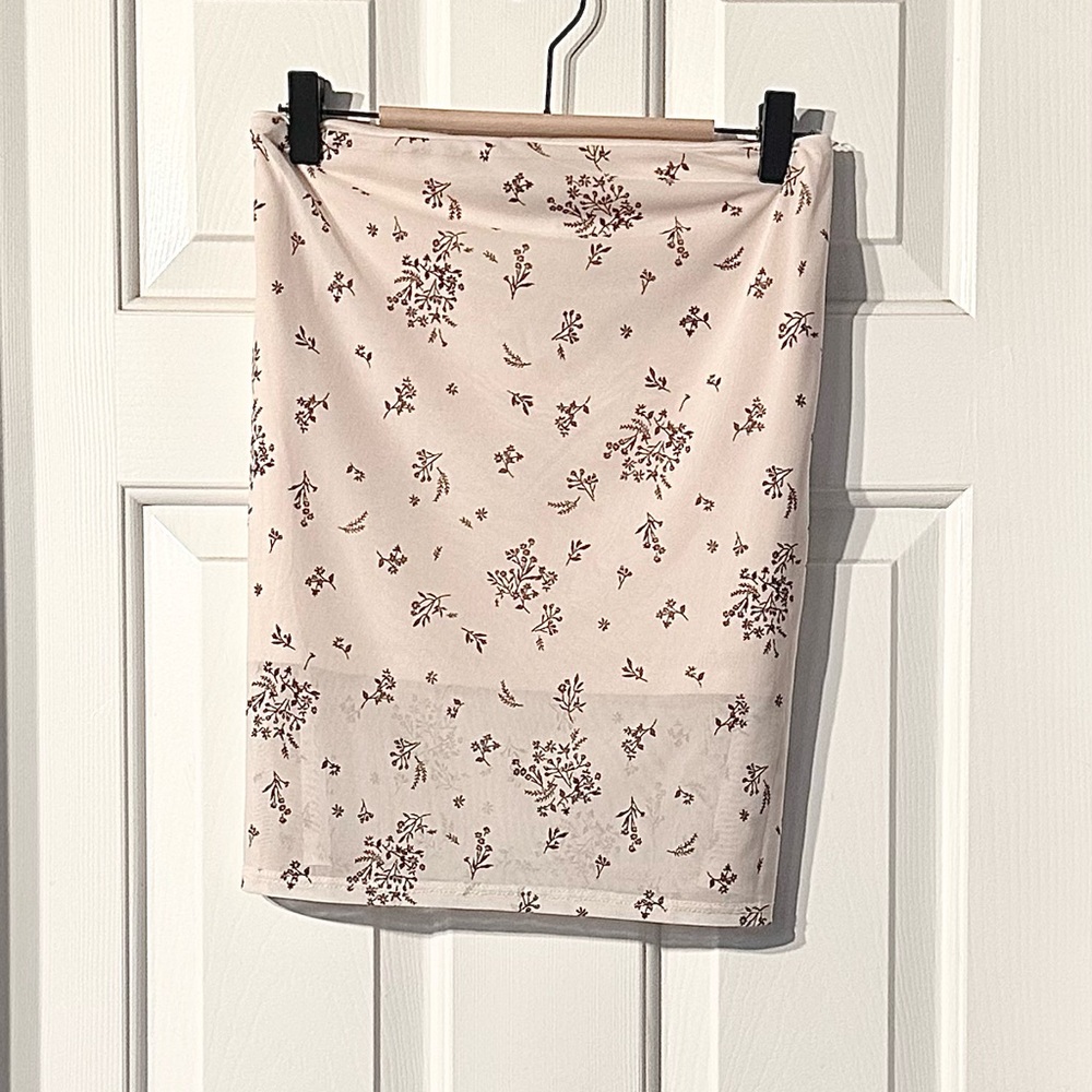 💋 Floral Tube Top